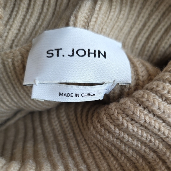 NWOT $895 ST. JOHN BELL CUFF RIBBED TURTLENECK WOOL SWEATER IN BEIGE SIZE L - Picture 6 of 8